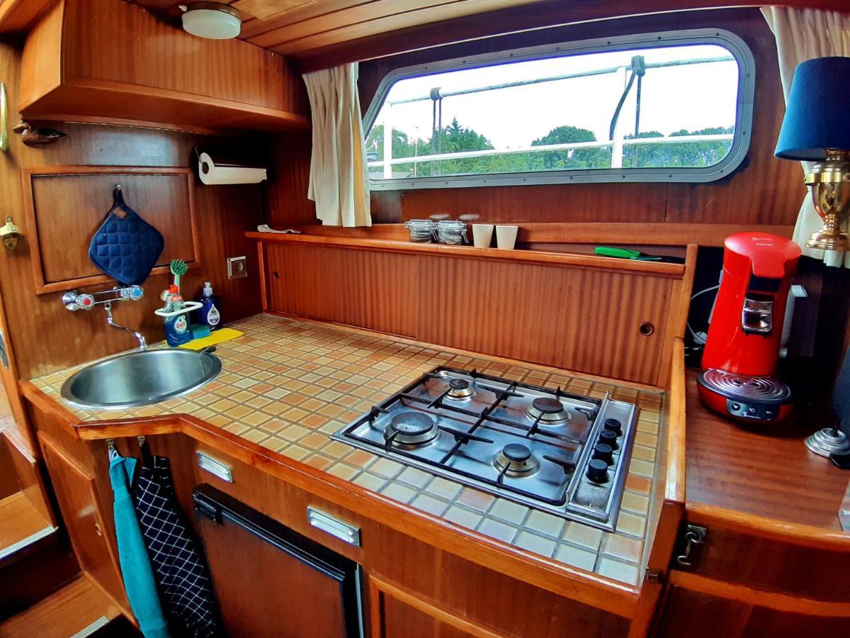 Hotel Motor Yacht Amstelle Amsterdam Esterno foto