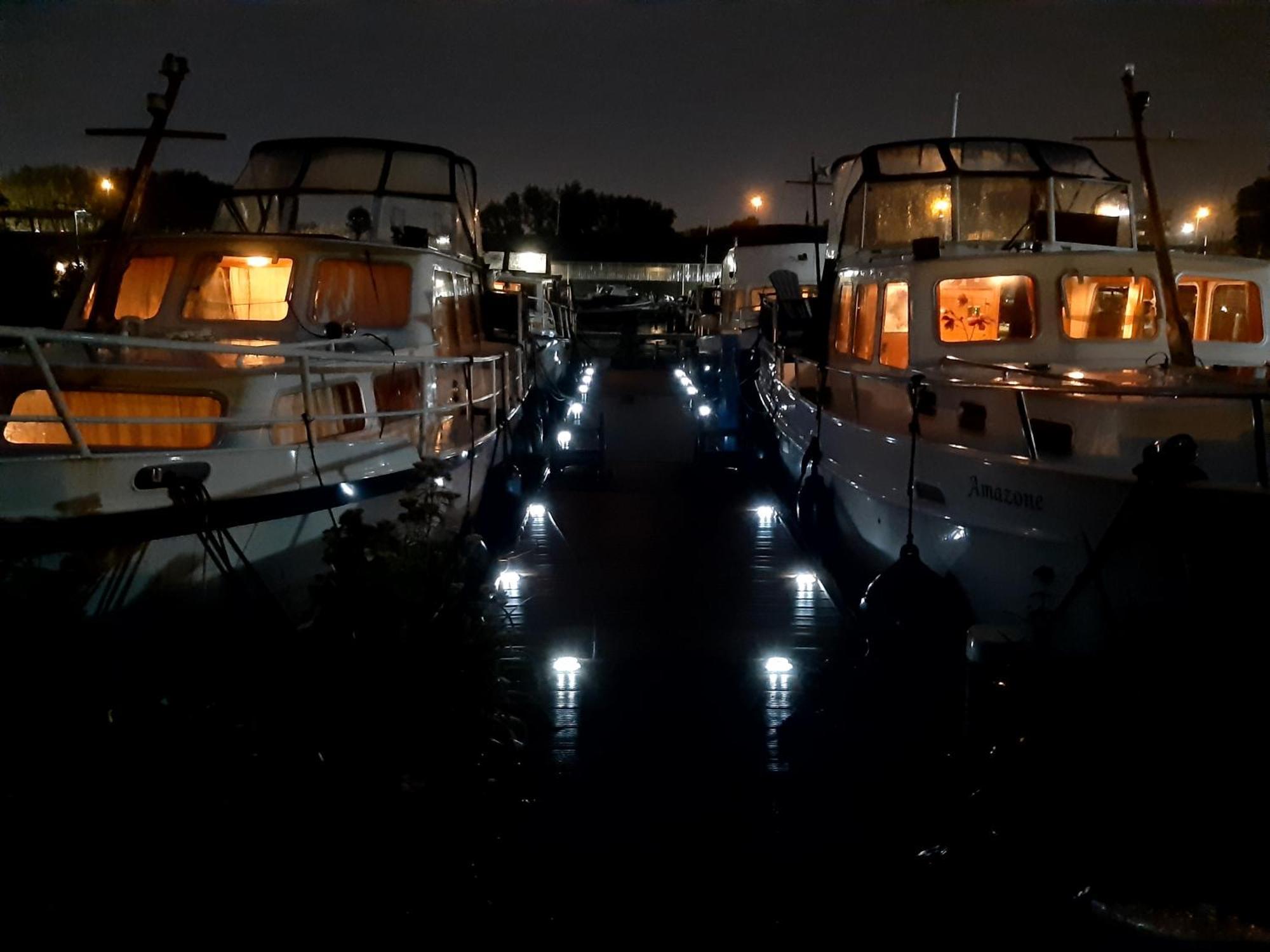Hotel Motor Yacht Amstelle Amsterdam Esterno foto